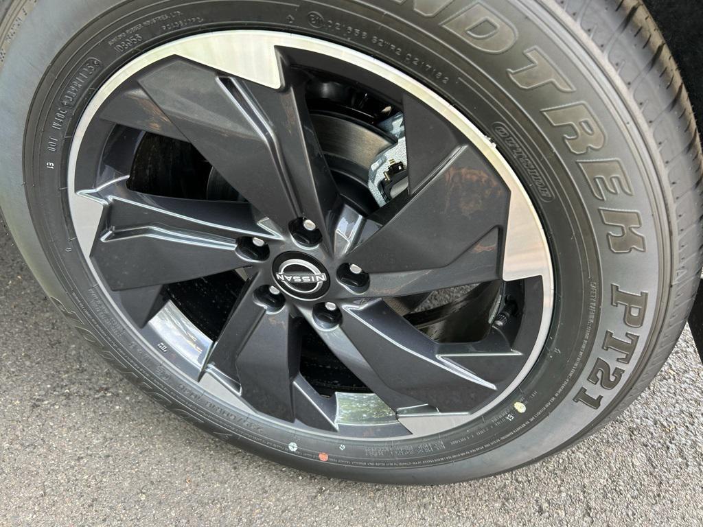 new 2025 Nissan Rogue car, priced at $30,974