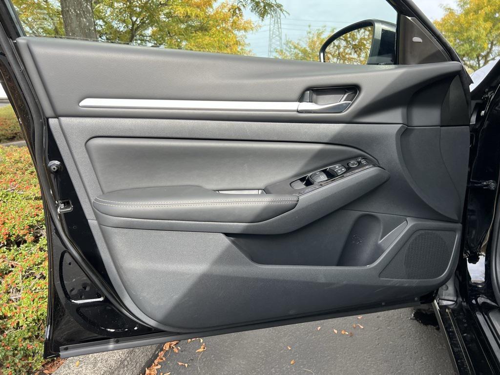 new 2025 Nissan Altima car, priced at $34,413