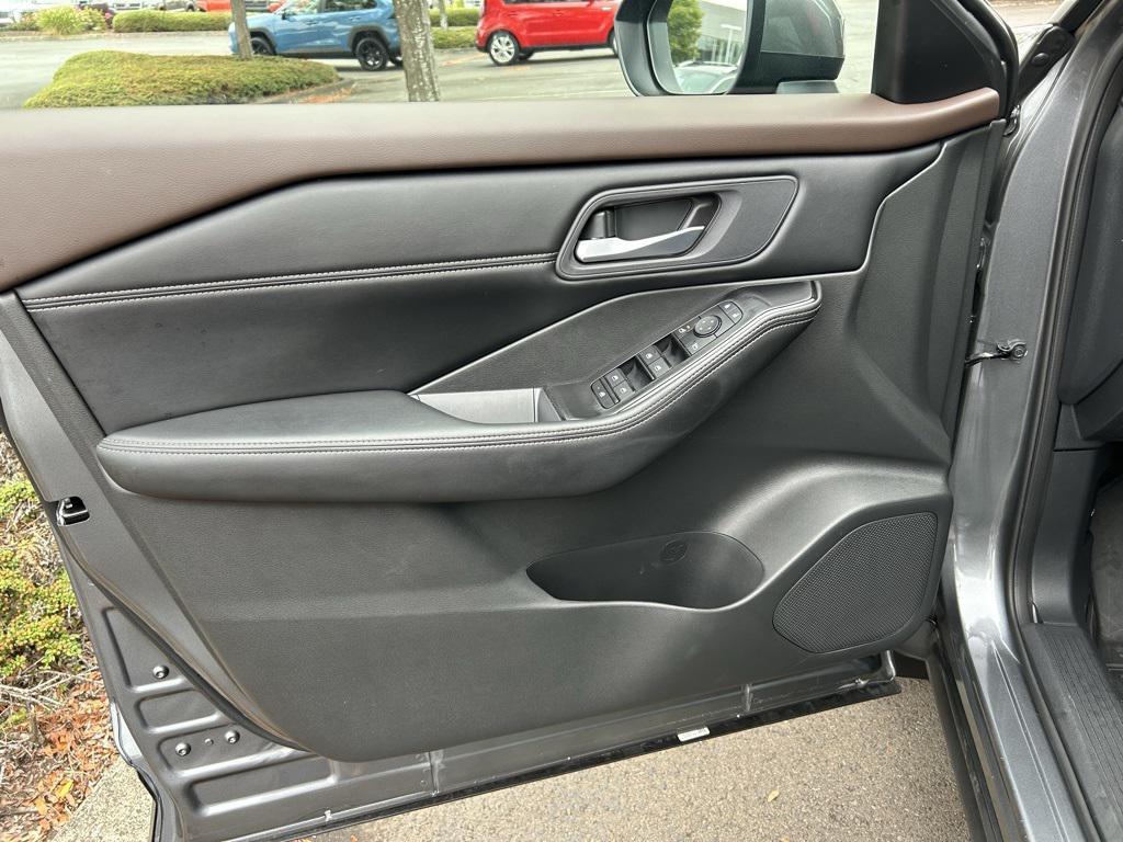 used 2023 Nissan Rogue car, priced at $25,238