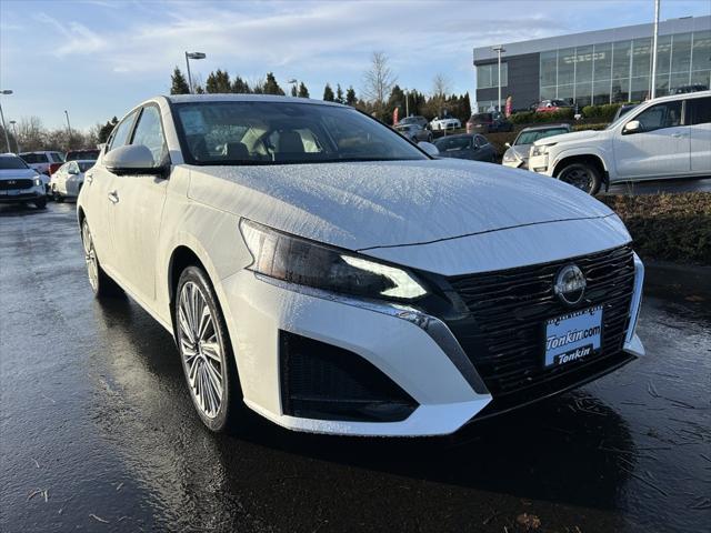 new 2025 Nissan Altima car, priced at $39,305