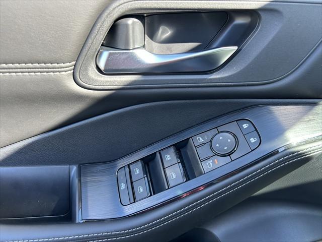new 2025 Nissan Rogue car, priced at $35,385
