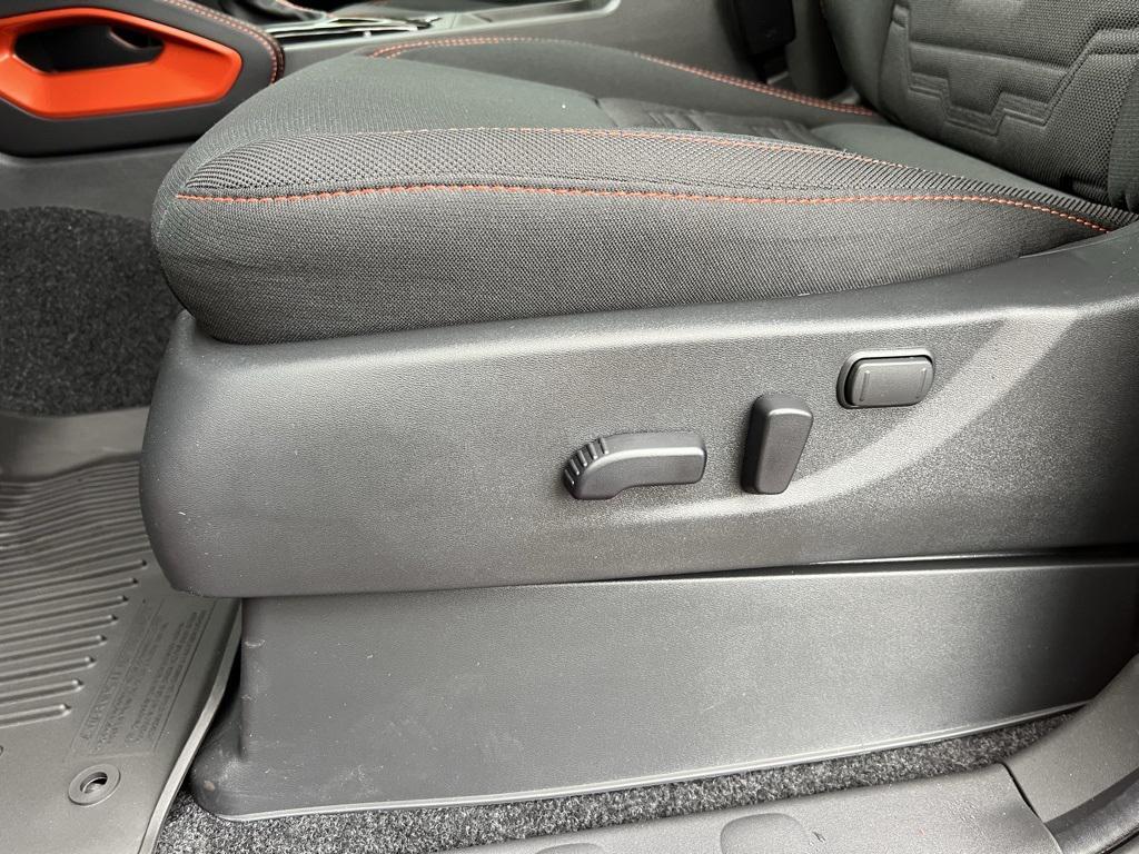 new 2025 Nissan Frontier car, priced at $41,006