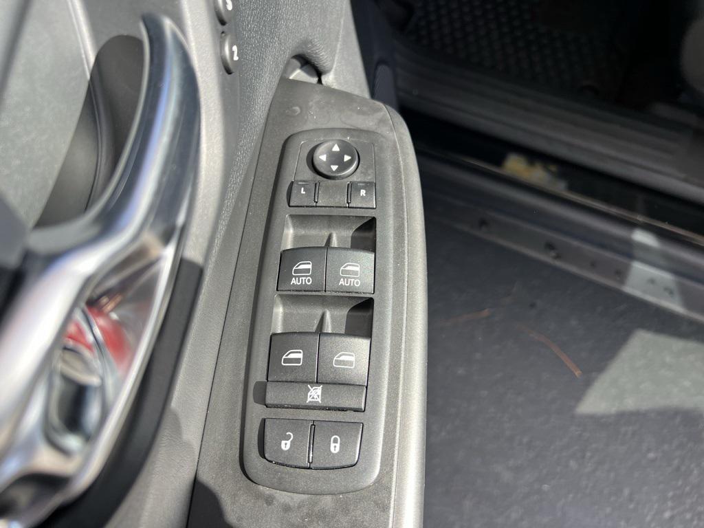 used 2019 Jeep Cherokee car, priced at $19,887