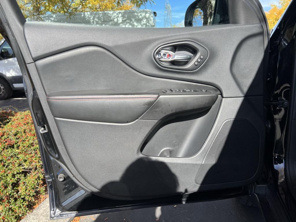 used 2019 Jeep Cherokee car, priced at $19,887