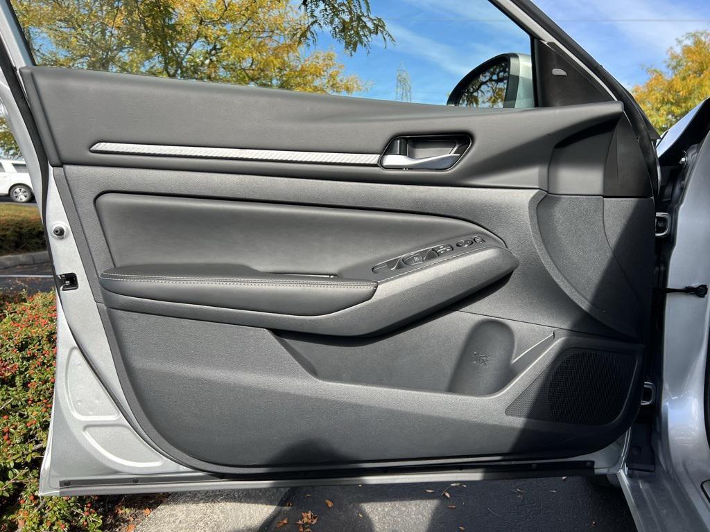 new 2025 Nissan Altima car, priced at $29,074