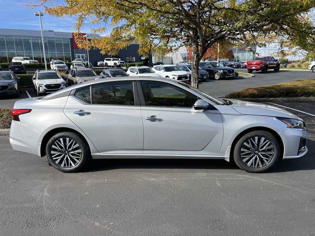 new 2025 Nissan Altima car, priced at $29,074