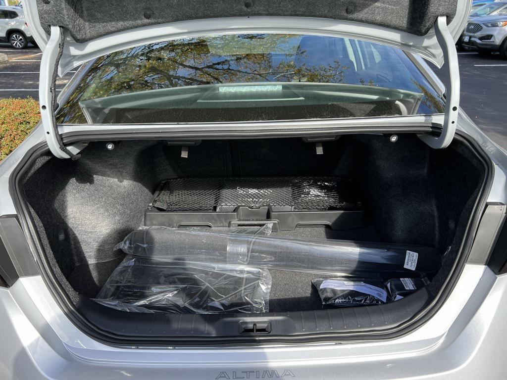 new 2025 Nissan Altima car, priced at $29,074