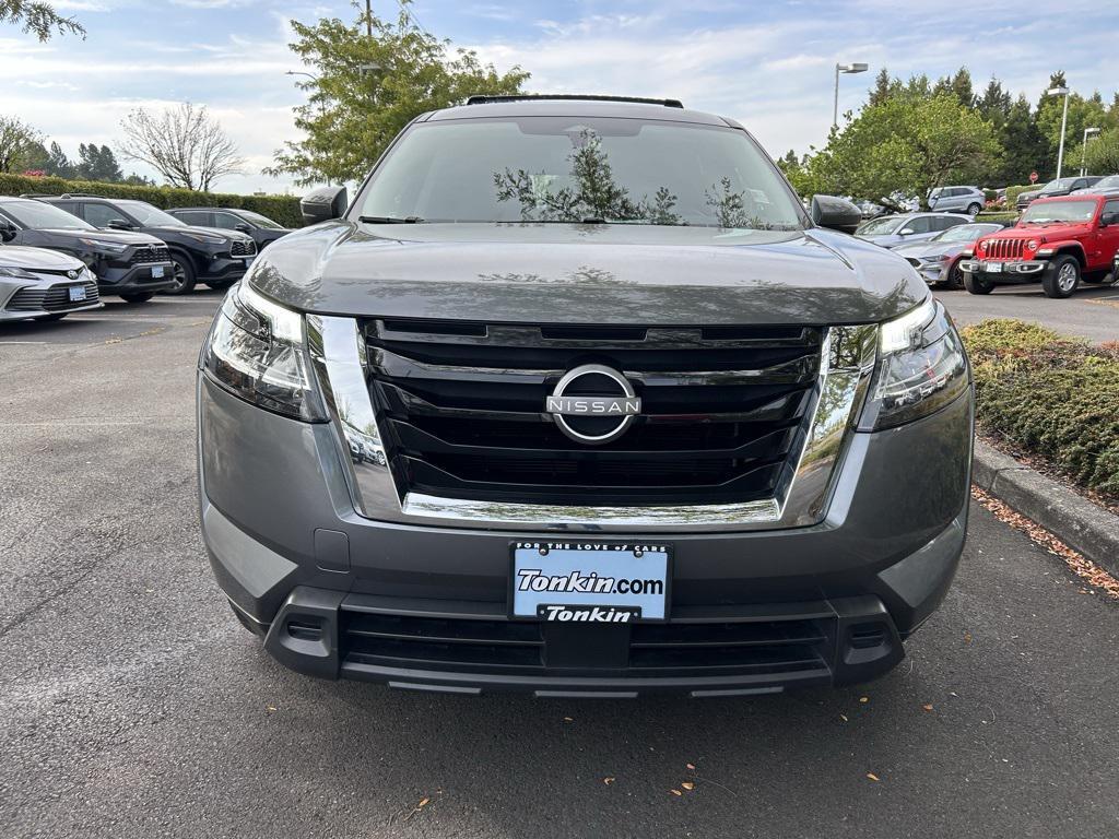 used 2022 Nissan Pathfinder car, priced at $25,500