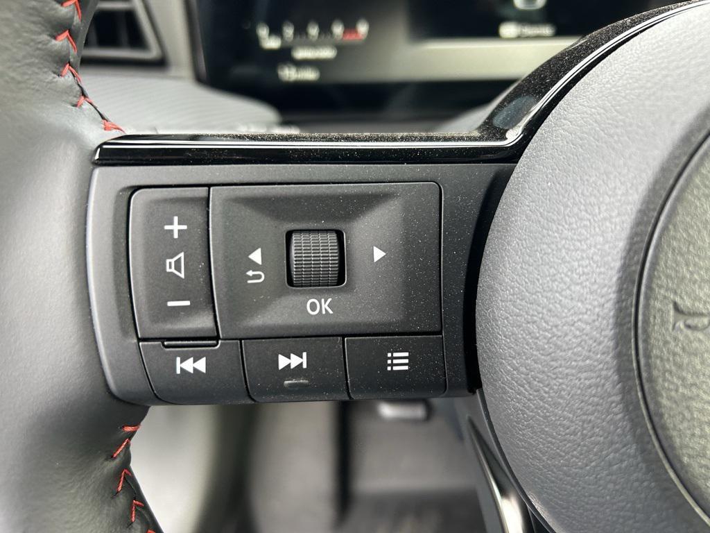 new 2025 Nissan Kicks car, priced at $31,199