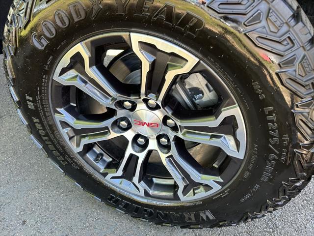 used 2023 GMC Canyon car, priced at $42,000