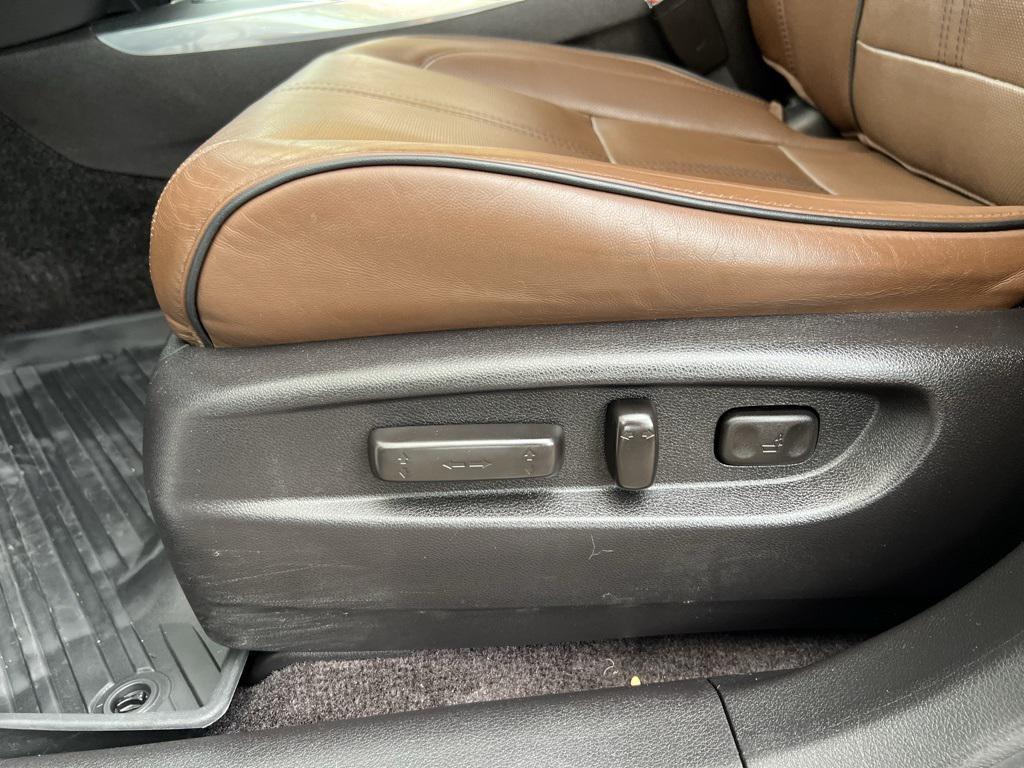 used 2017 Acura MDX car, priced at $19,000