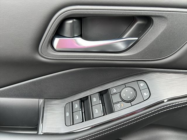new 2025 Nissan Rogue car, priced at $33,385