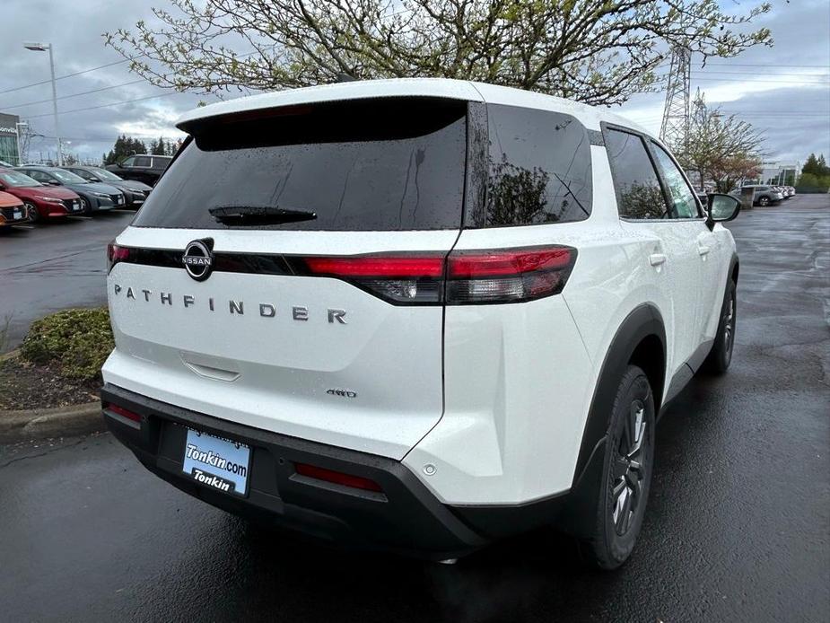 new 2024 Nissan Pathfinder car, priced at $40,350