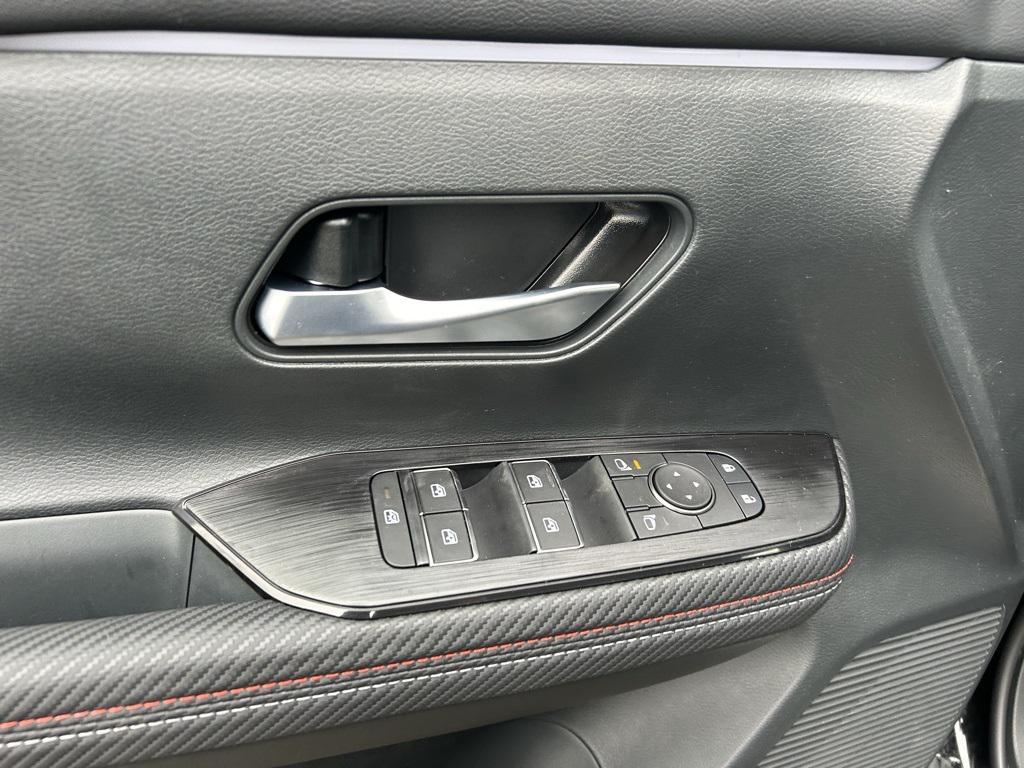 new 2025 Nissan Kicks car, priced at $28,735