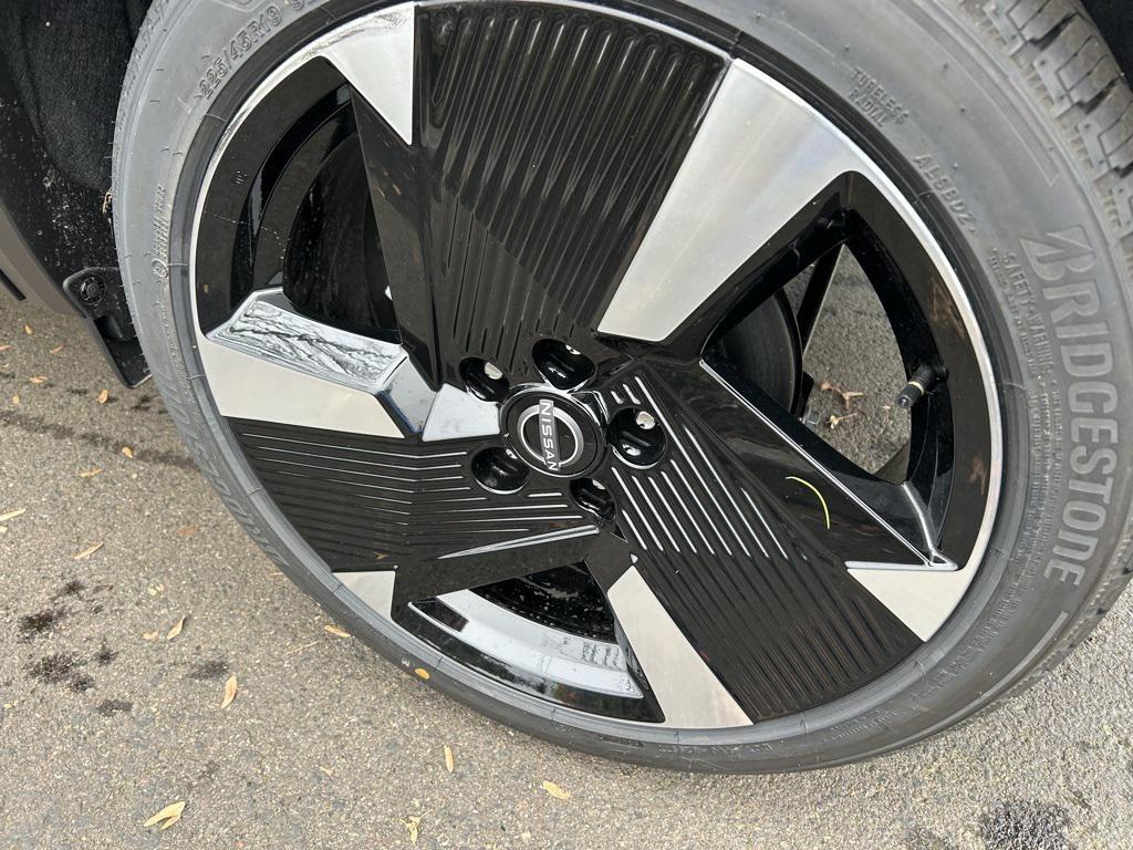 new 2025 Nissan Kicks car, priced at $28,735