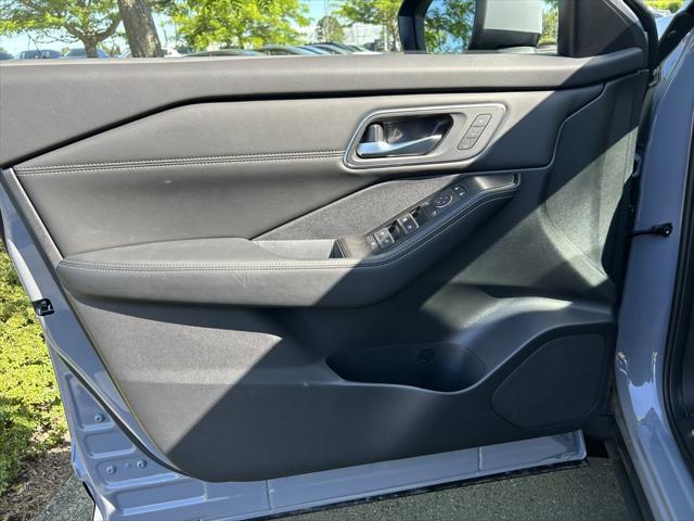 new 2025 Nissan Rogue car, priced at $47,025