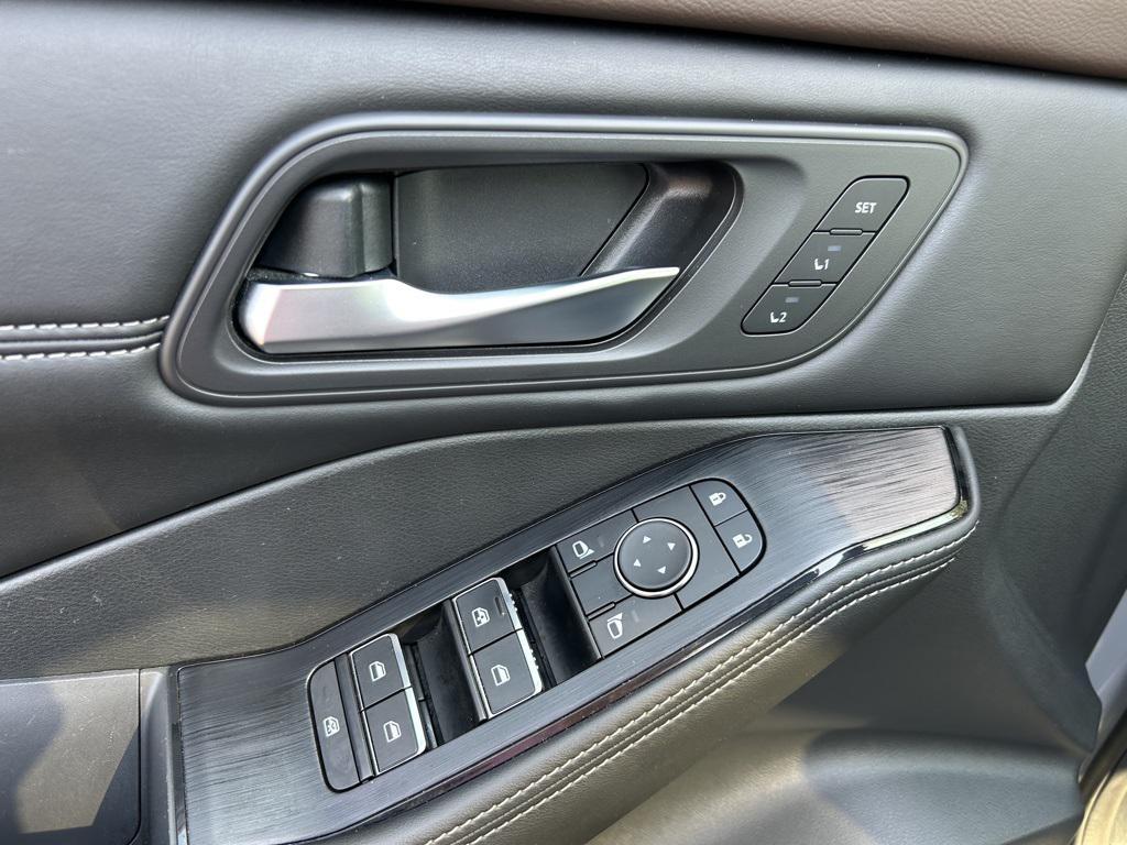 used 2022 Nissan Rogue car, priced at $26,899