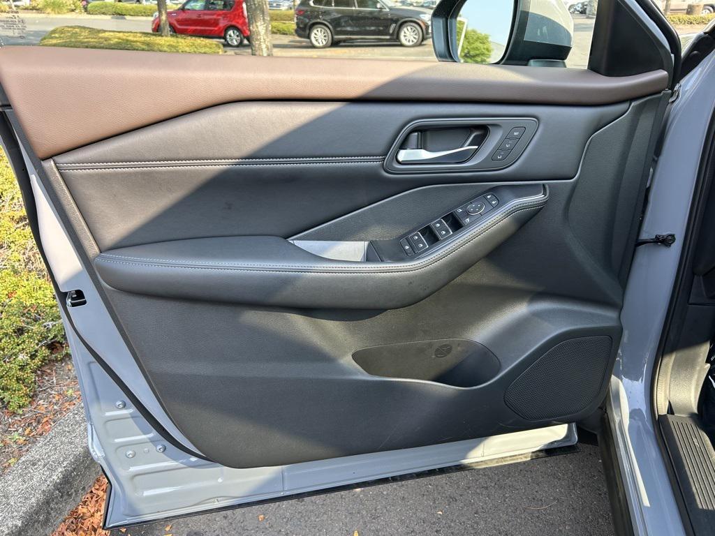 used 2022 Nissan Rogue car, priced at $26,899