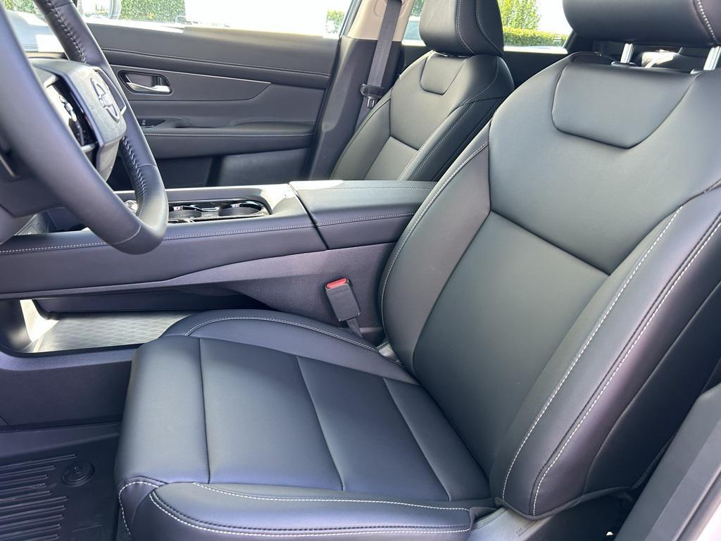 new 2025 Nissan Murano car, priced at $42,213