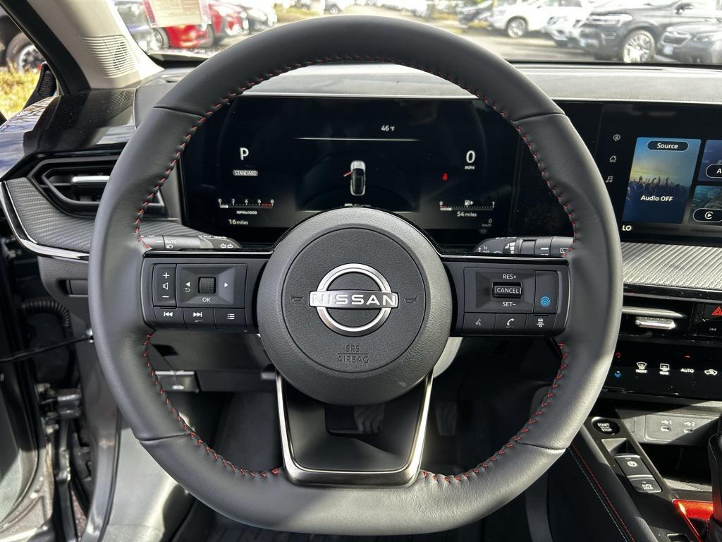 new 2025 Nissan Kicks car, priced at $29,487