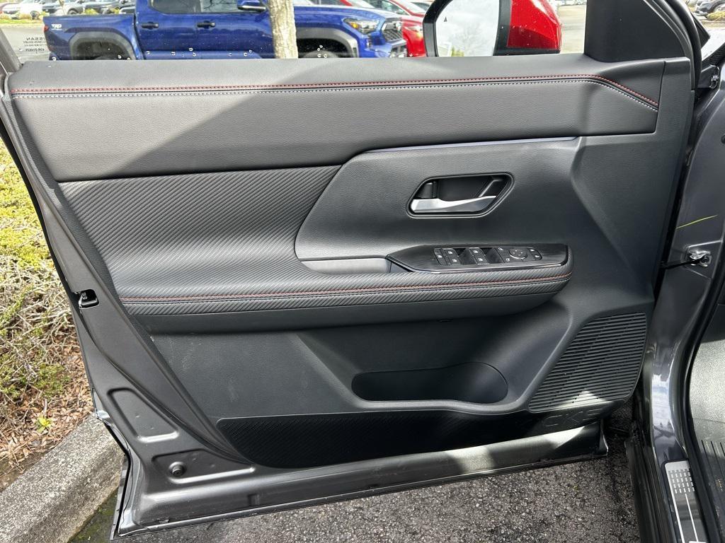 new 2025 Nissan Kicks car, priced at $29,487