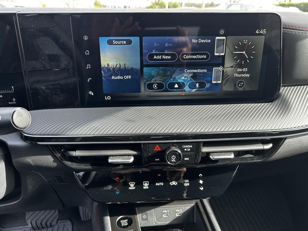 new 2025 Nissan Kicks car, priced at $29,487