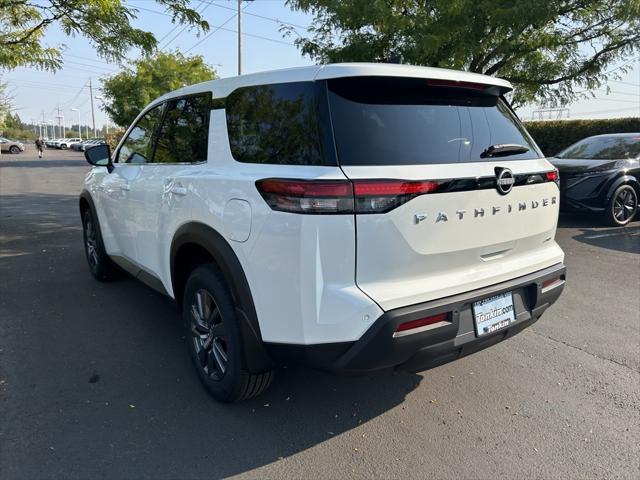 new 2024 Nissan Pathfinder car, priced at $40,920