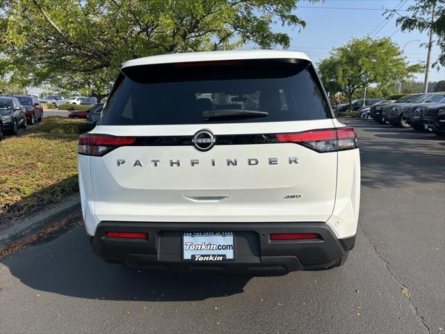 new 2024 Nissan Pathfinder car, priced at $40,920