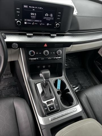used 2024 Kia Carnival car, priced at $31,000