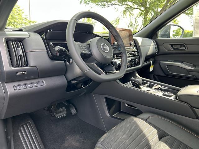 new 2025 Nissan Pathfinder car, priced at $43,967