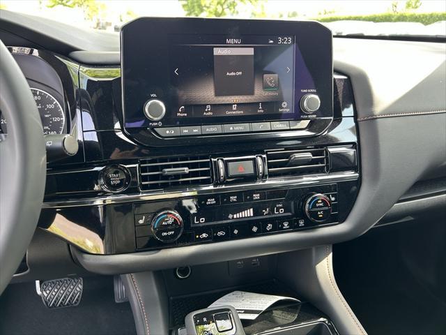 new 2025 Nissan Pathfinder car, priced at $43,967