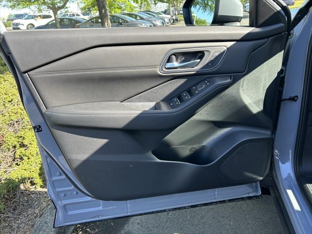new 2025 Nissan Rogue car, priced at $44,827