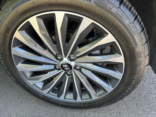 used 2024 Hyundai Palisade car, priced at $41,000