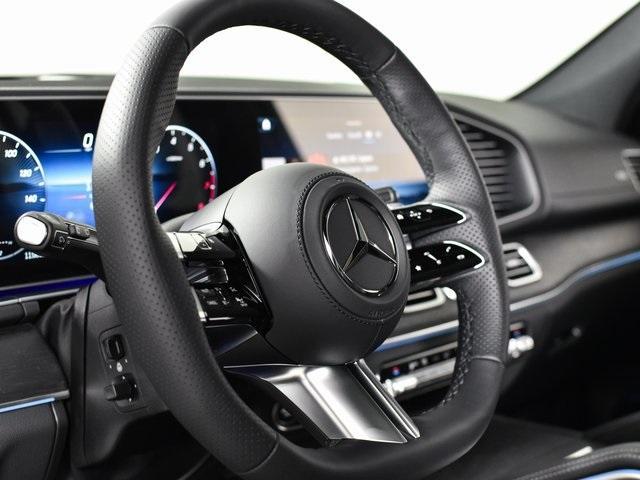 new 2025 Mercedes-Benz GLS 580 car, priced at $119,975