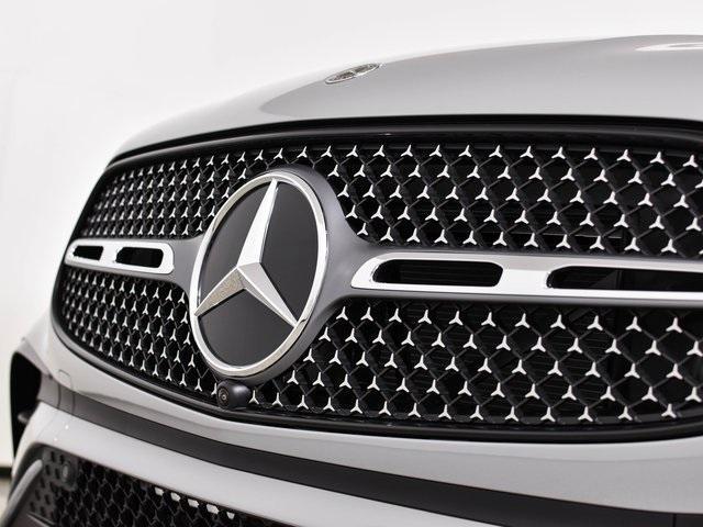 new 2025 Mercedes-Benz GLC 300 car, priced at $61,245
