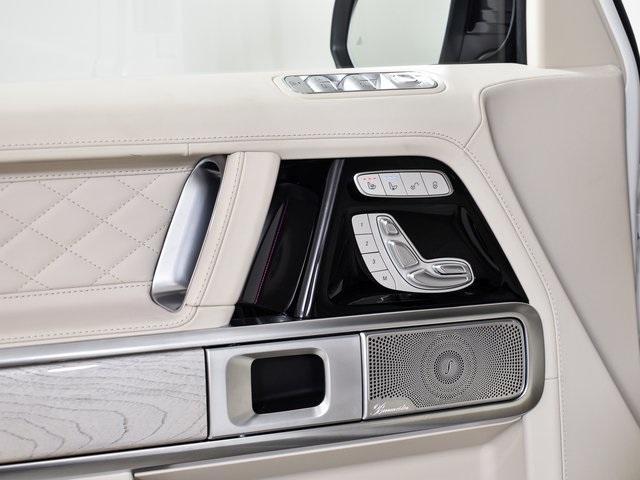 new 2025 Mercedes-Benz AMG G 63 car, priced at $204,915