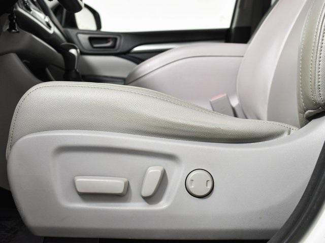 used 2017 Toyota Highlander car, priced at $14,965