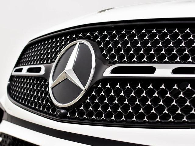 new 2025 Mercedes-Benz GLC 300 car, priced at $59,895