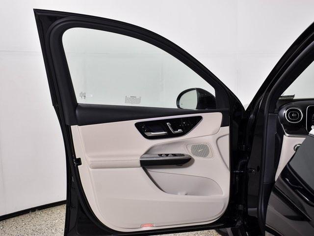 new 2025 Mercedes-Benz GLC 300 car, priced at $52,660