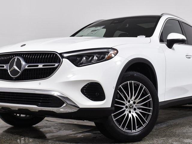 new 2025 Mercedes-Benz GLC 300 car, priced at $52,885