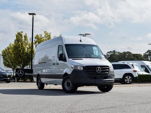 new 2025 Mercedes-Benz Sprinter 2500 car, priced at $66,118