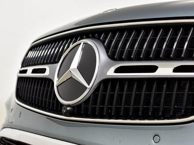 new 2025 Mercedes-Benz GLC 300 car, priced at $56,245