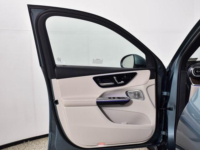 new 2025 Mercedes-Benz GLC 300 car, priced at $56,245