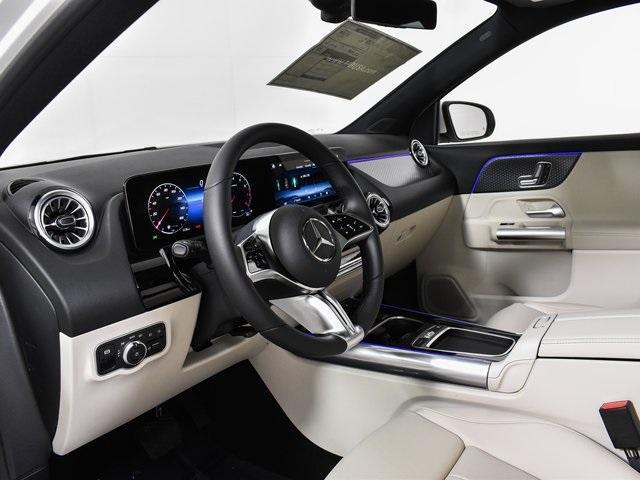 new 2025 Mercedes-Benz GLA 250 car, priced at $45,650