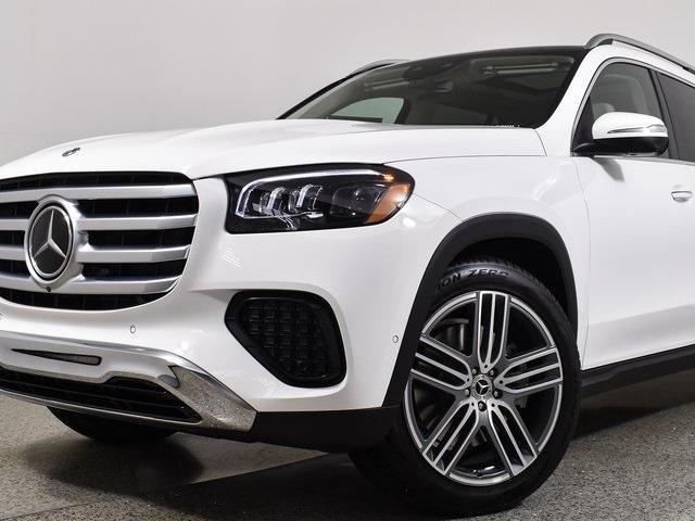new 2025 Mercedes-Benz GLS 450 car, priced at $91,595
