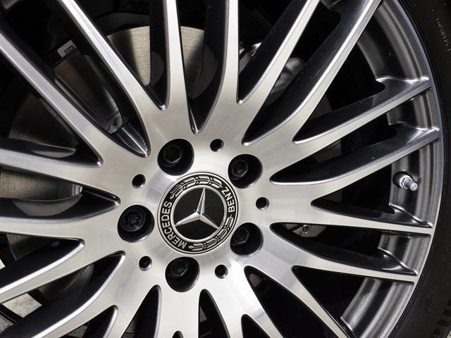 new 2024 Mercedes-Benz GLC 300 car, priced at $52,595
