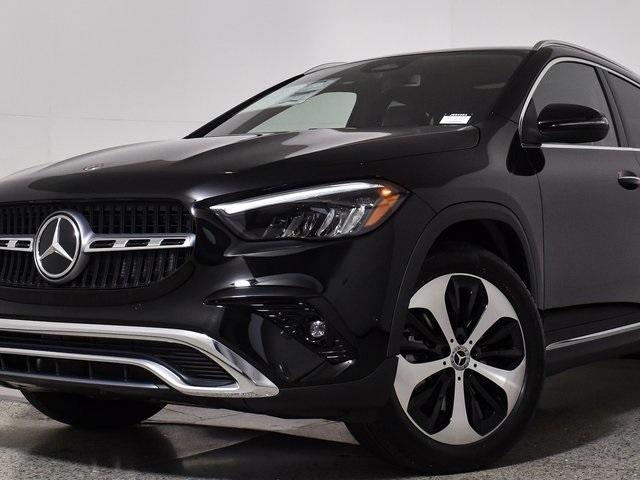 new 2025 Mercedes-Benz GLA 250 car, priced at $49,020