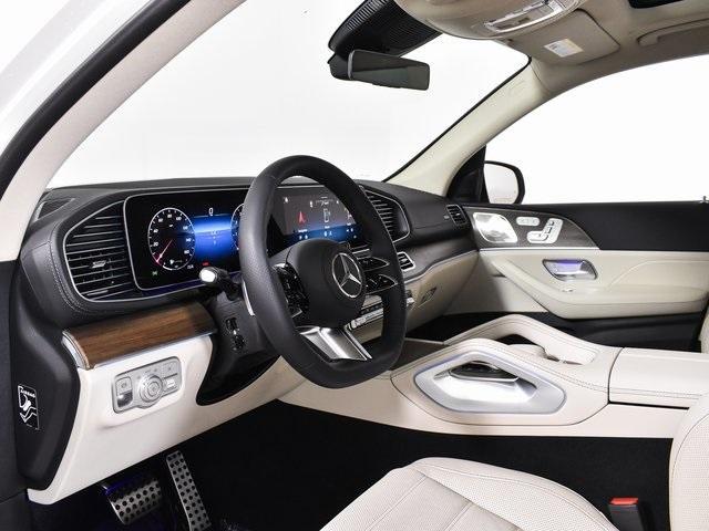 new 2025 Mercedes-Benz GLS 450 car, priced at $99,750