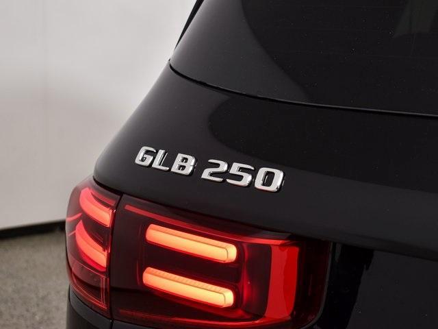 new 2024 Mercedes-Benz GLB 250 car, priced at $50,715