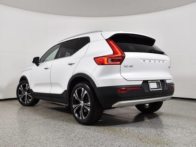 used 2021 Volvo XC40 car, priced at $25,423